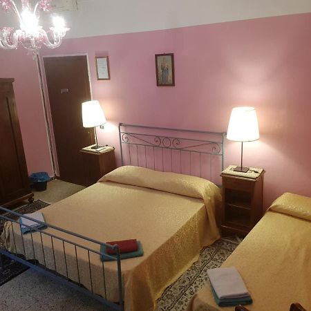 Fiabe Venice Rooms ภายนอก รูปภาพ
