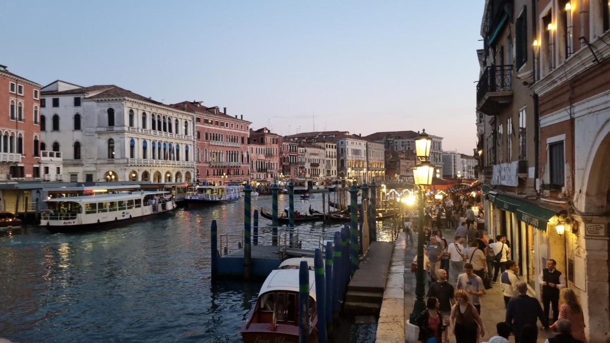 Fiabe Venice Rooms ภายนอก รูปภาพ
